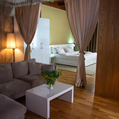 Prestige Hotell Tirana
