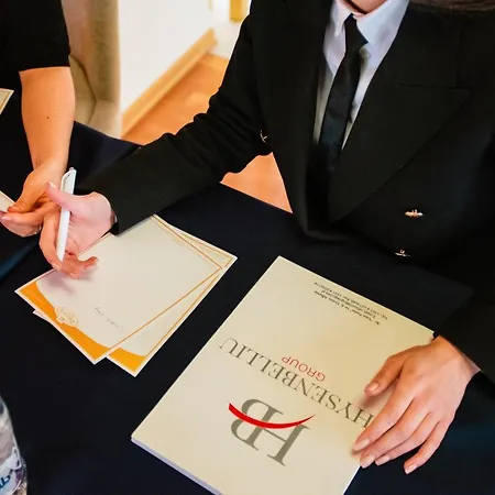 Prestige Hotell Tirana