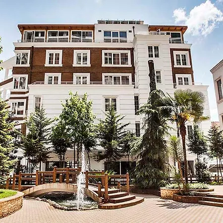 Prestige Hotell 4*