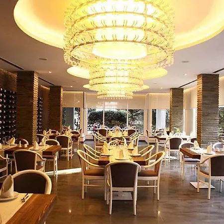 Prestige 4* Tirana